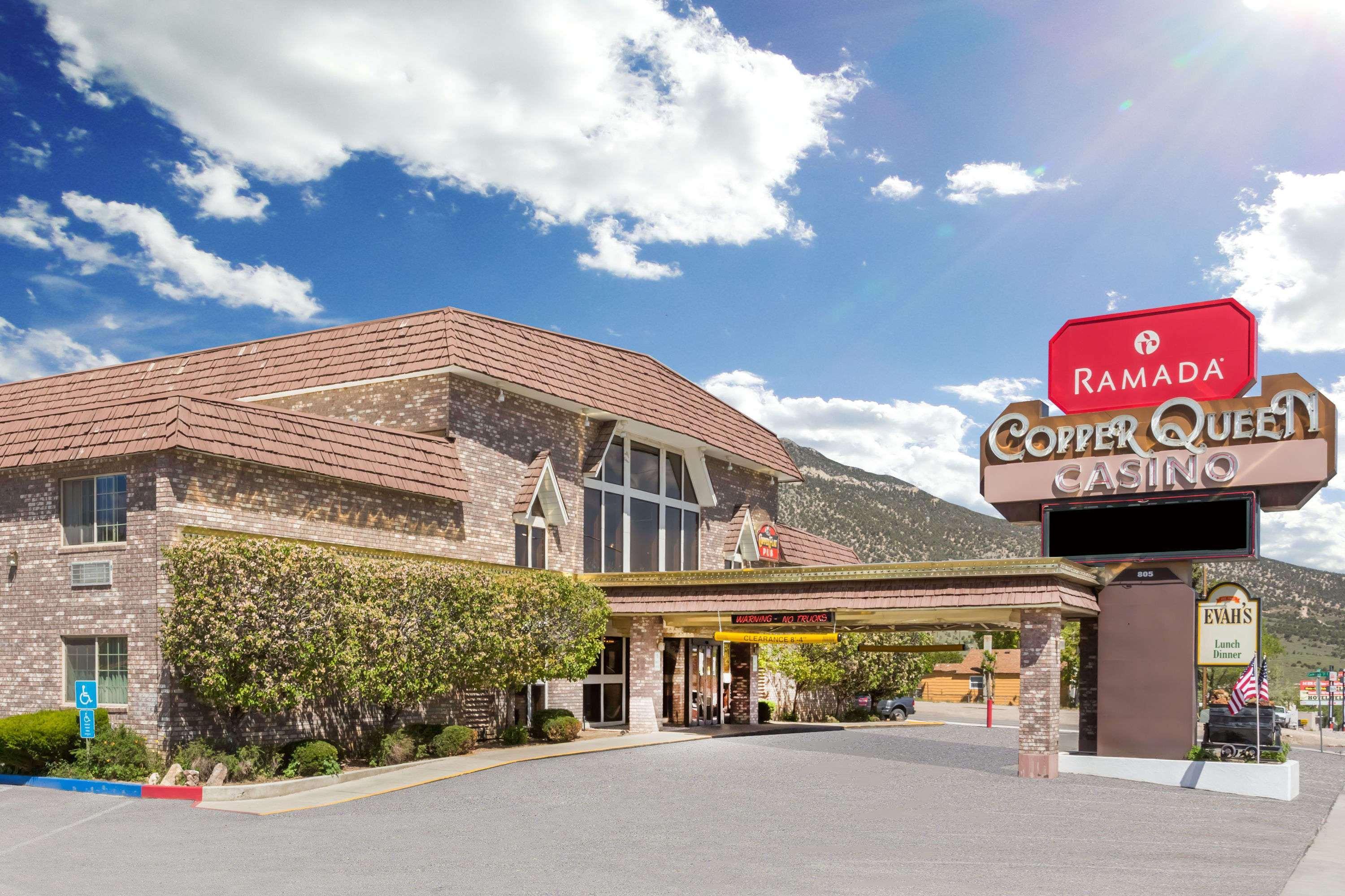 Ramada By Wyndham Ely Hotel Exterior photo